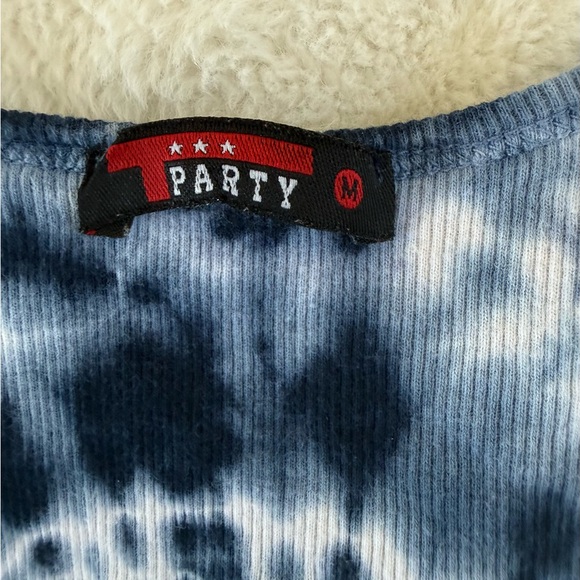 Tie-Dye Tank Top with Peace Sign - Picture 2 of 2